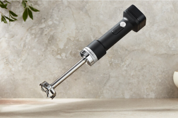 Bezprzewodowy blender ręczny z akcesoriami KitchenAid Seria Go 5KHBRV75BM